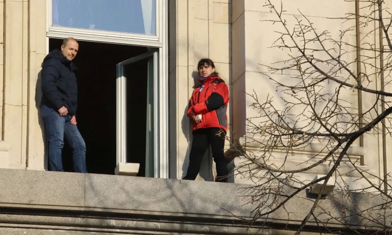 Грозна провокация: Сестра обяви, че НСО можели да злоупотребят със сила - Tribune.bg