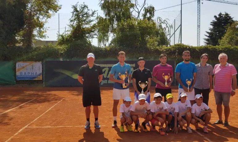 Французин и поляк спечелиха титлата на двойки на международния турнир във Варна - Tribune.bg