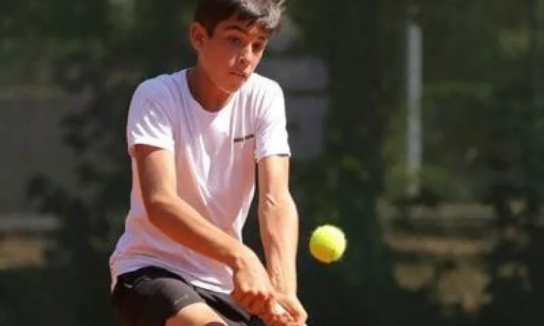 Адриано Дженев отпадна драматично на осминафиналите на Европейското първенство до 14 г. в Чехия - Tribune.bg