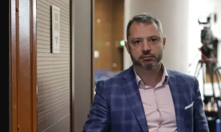 Делян Добрев: Ронят крокодилски сълзи за Навални, а купуваха руски газ и петрол през посредници - Tribune.bg