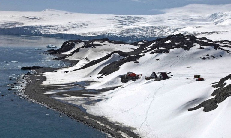 Научноизследователски кораб ще бъде подготвен за мисия до Антарктида - Tribune.bg