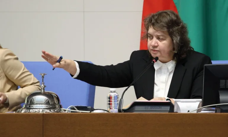 Наталия Киселова поздрави Карлос Насар за победата - Tribune.bg