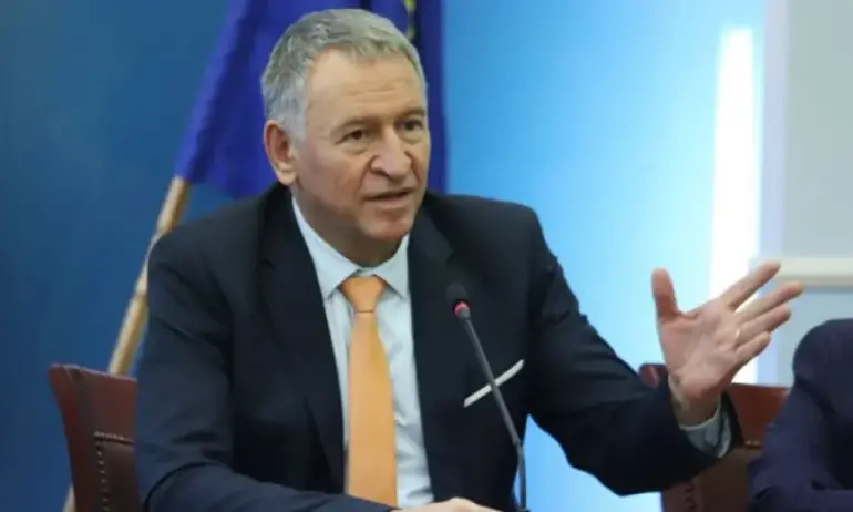 ВАС видя конфликт на интереси в действията на бившия здравен министър Стойчо Кацаров - Tribune.bg