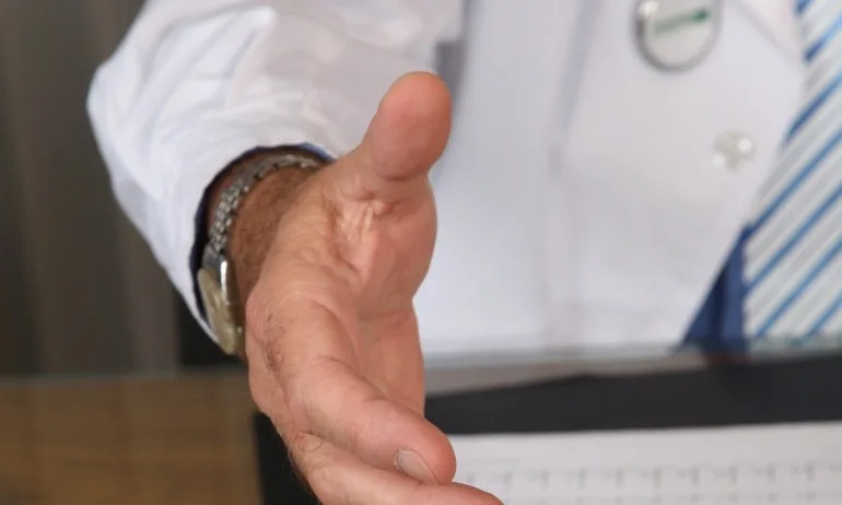 Сигнал до прокуратурата за зачестилите нападения над медици - Tribune.bg