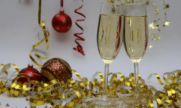 Масови резервации за Коледа и Нова година, най-търсени са къщи за гости и вили - Tribune.bg