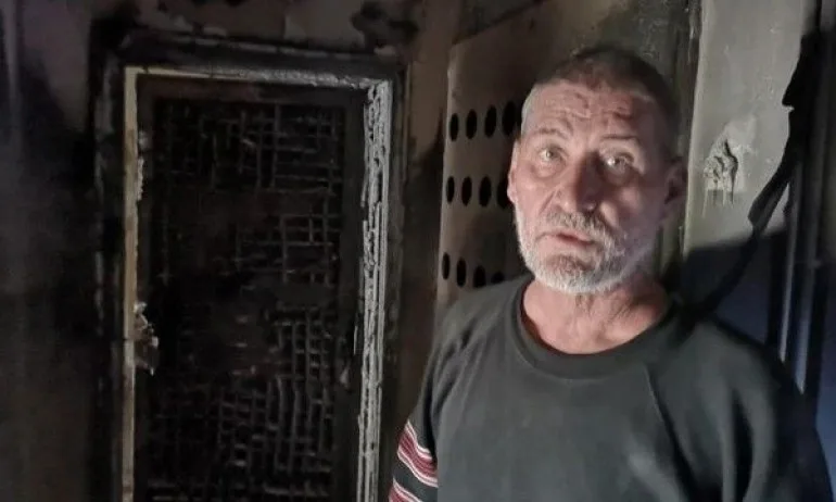 Запалиха автомобилна гума пред дома на бургаски фоторепортер - Tribune.bg