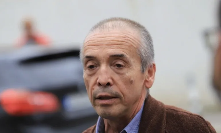 Мангъров изкара първия си ден като шеф на COVID клиниката - Tribune.bg