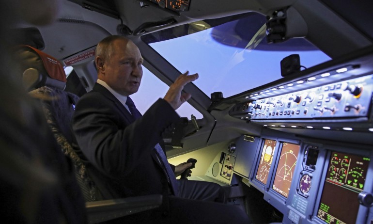 Путин готов да преговаря за мир, но ако Украйна спре да се защитава - Tribune.bg