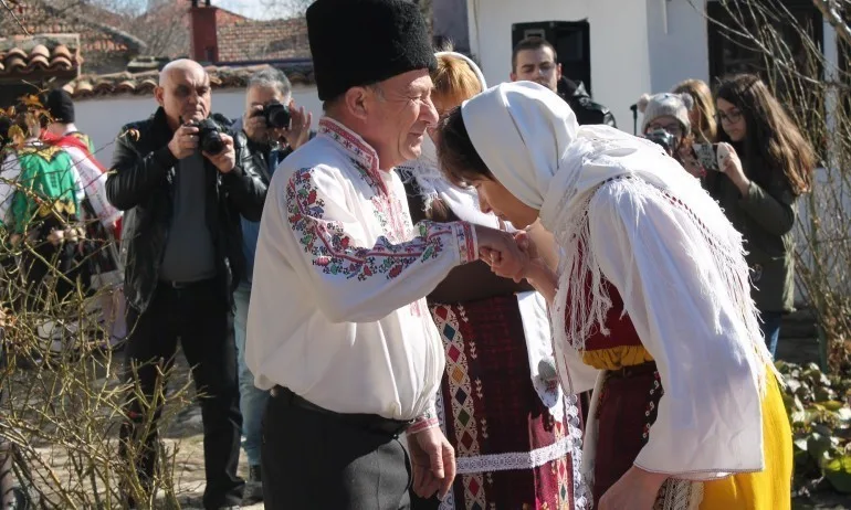 Сирни заговезни е – искаме и даваме прошка - Tribune.bg