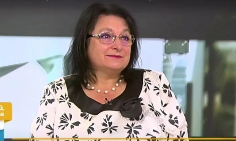 Доц. Гломб: Ако спазваме правилата, няма да имаме големи проблеми с новите щамове - Tribune.bg