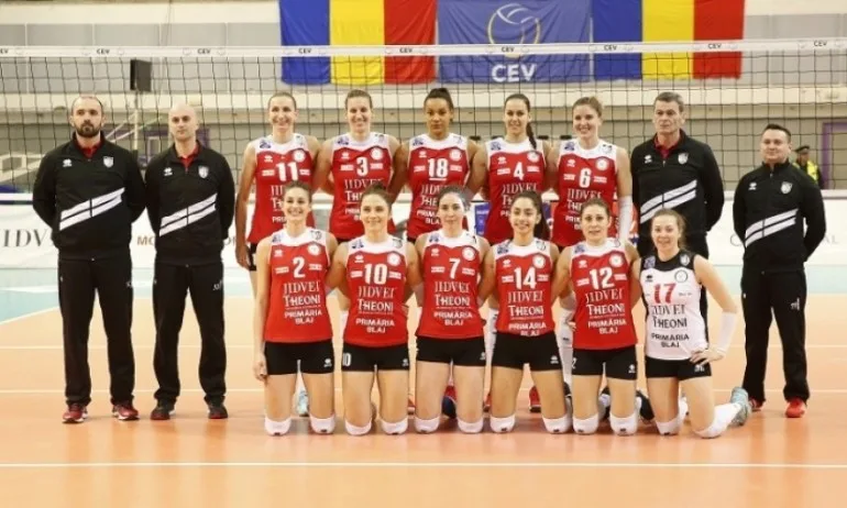 Китипова и Каракашева на финал за Купата на ЦЕВ - Tribune.bg