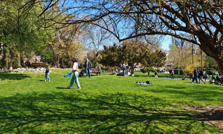 Какво време ни очаква: От слънце до дъжд и жълт код в части от страната - Tribune.bg
