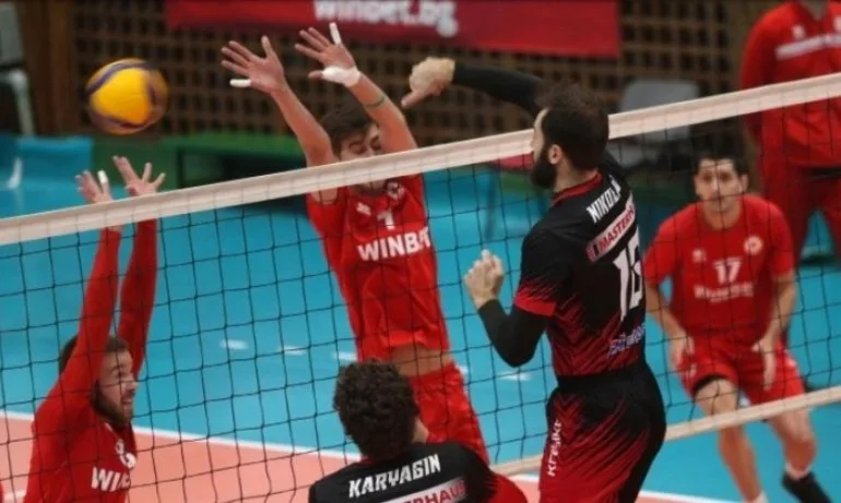 Нефтохимик победи ЦСКА след петгеймова битка на старта на пролетния дял от Суперлигата - Tribune.bg