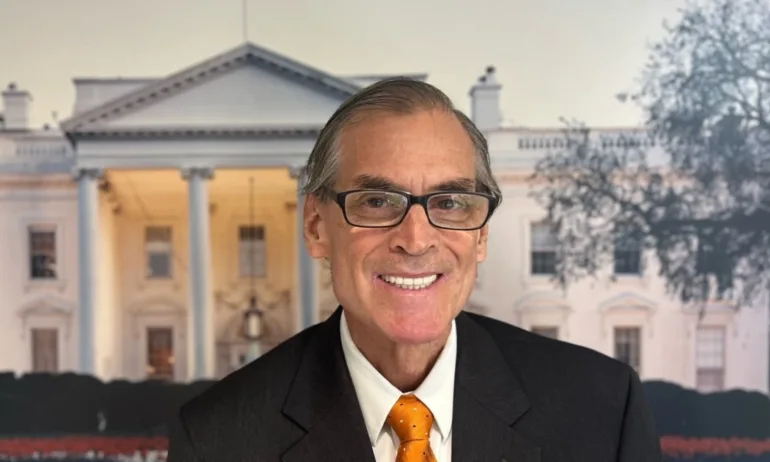 Винсент Кампос: Отчаян Путин е опасен Путин - Tribune.bg