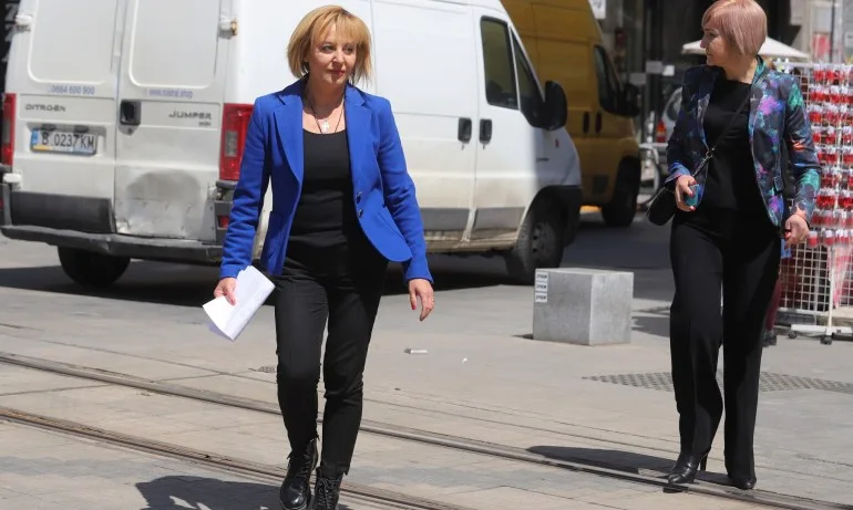 Манолова: Статуквото се обедини, за да се пази - Tribune.bg