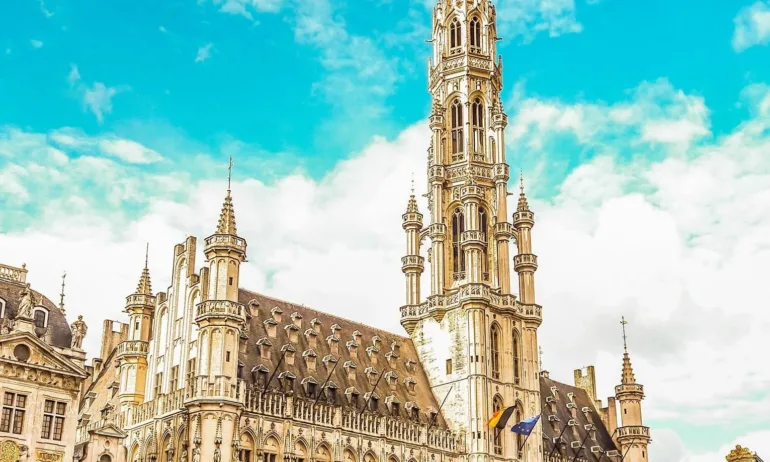 Белгия блокира от тридневна национална стачка срещу социалния демонтаж - Tribune.bg