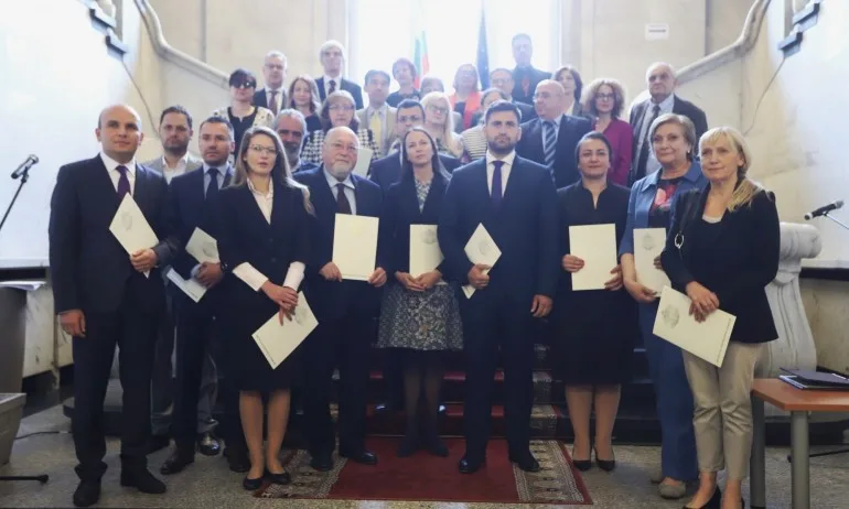 Ето имената на българските евродепутати, които ще ни представляват в ЕП следващите 5 години - Tribune.bg