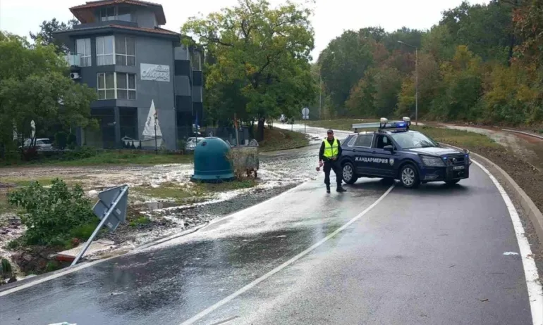 Описват щетите в Царево, готвят се за нови валежи следващата седмица - Tribune.bg