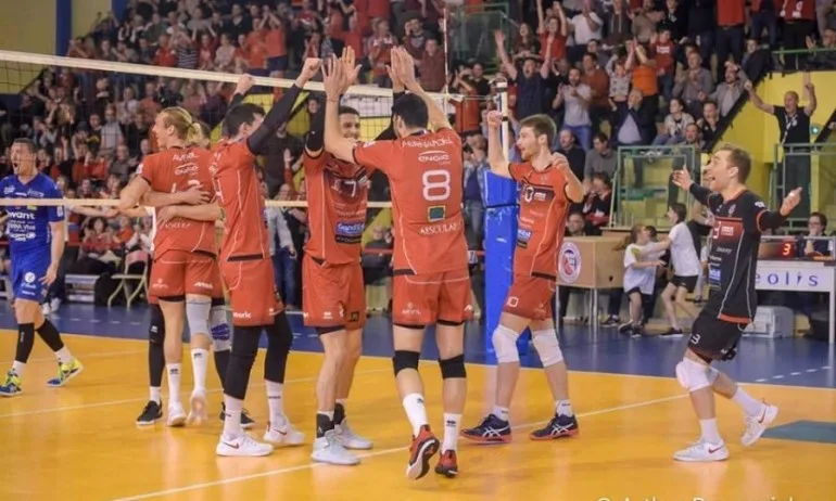 Мартин Атанасов и Силвано Пранди близо до финал във Франция - Tribune.bg