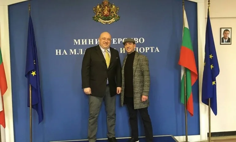 Красен Кралев изпрати мечтан подарък на сина на актьора Димитър Маринов - Tribune.bg