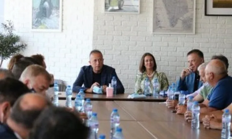 БФС с официална информация след срещата за ТВ правата - Tribune.bg