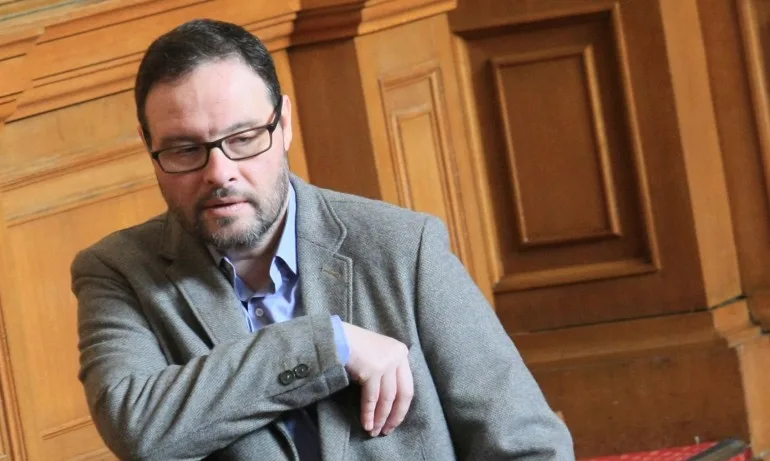 Атака предлага създаването на бюро за разследване на приватизацията - Tribune.bg