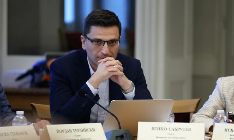 Венко Сабрутев: Ако Борисов се направи на разсеян и не поиска конвергентен доклад, хората ще излязат на улицата - Tribune.bg