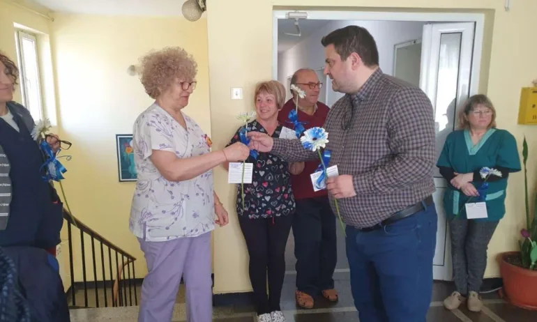 ГЕРБ с жест към жени-медици от Пловдив - Tribune.bg