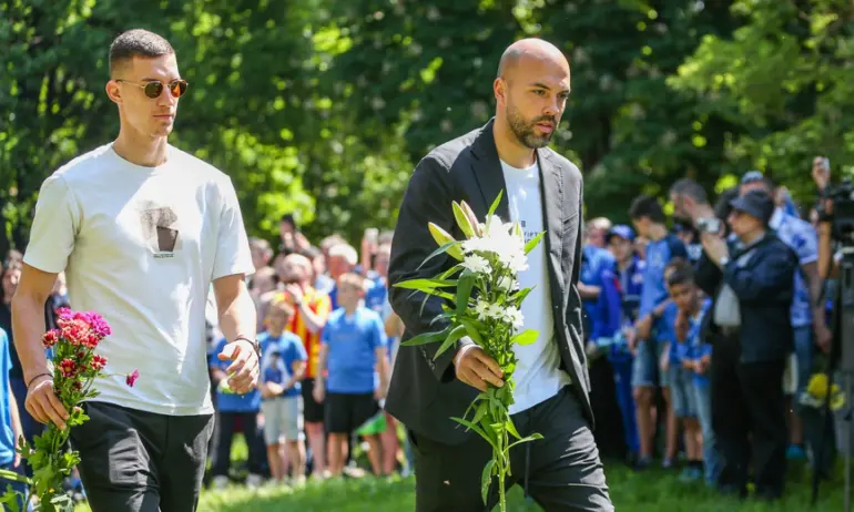 Ники Михайлов спира с футбола, става шеф в Левски - Tribune.bg