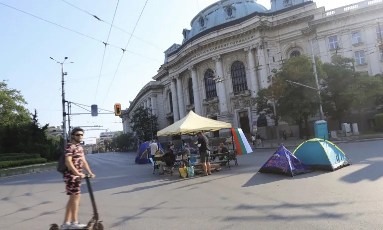 Барометър: Повече от половината българи не одобряват протестите - Tribune.bg