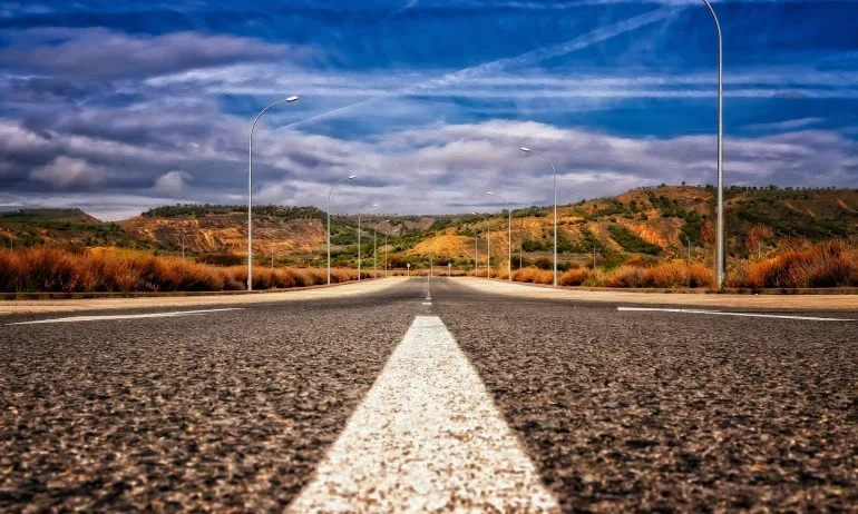 С до 30% скача данъкът върху старите коли - Tribune.bg