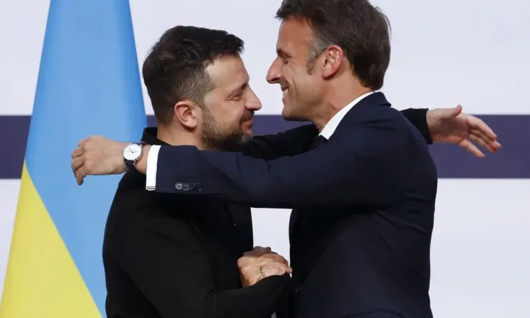 Зеленски пристигна в Париж за среща с Еманюел Макрон - Tribune.bg