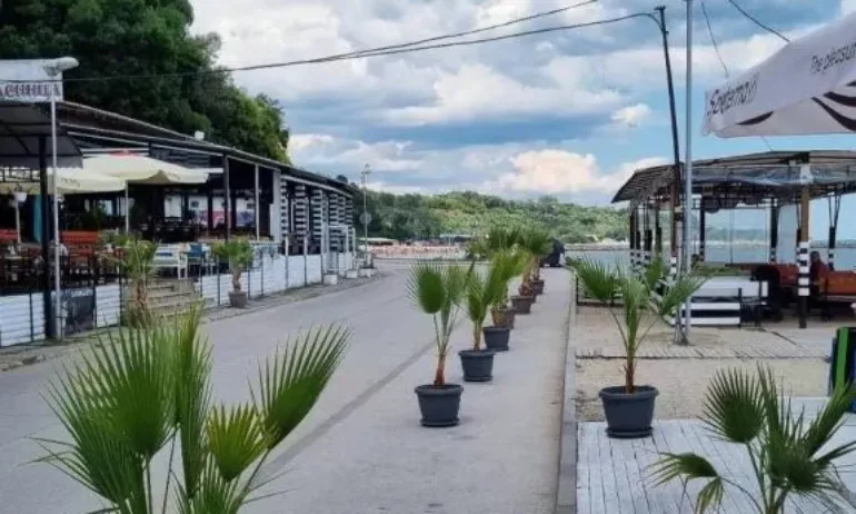 Ресторантьори: Областният на Варна убива бранша, крайбрежната алея опустя - Tribune.bg