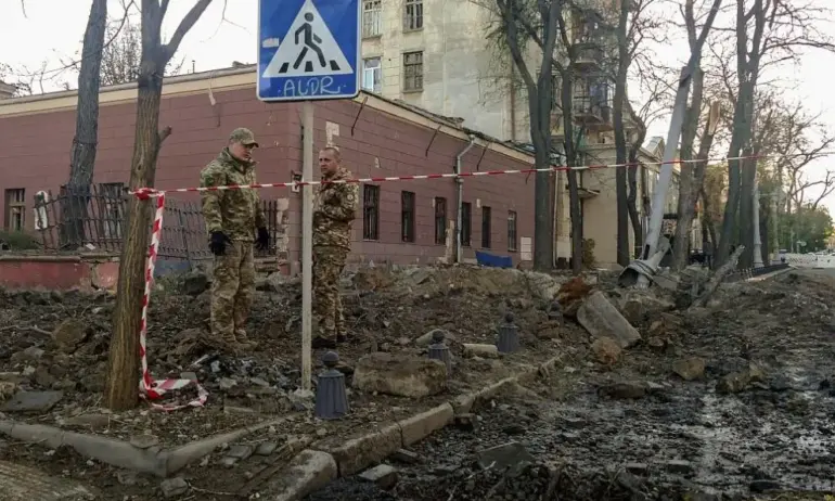 Масирана атакака с дронове в Одеса и Харков. Има жертви - Tribune.bg