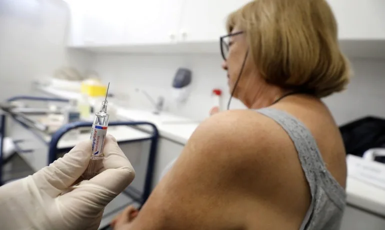 Франция се готви за ваксинация срещу COVID-19 през януари - Tribune.bg