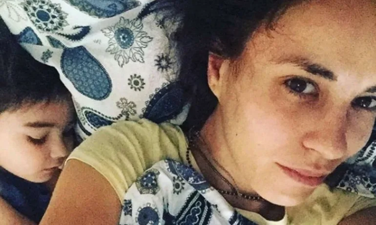 Известни с призив да си стоим вкъщи - Tribune.bg