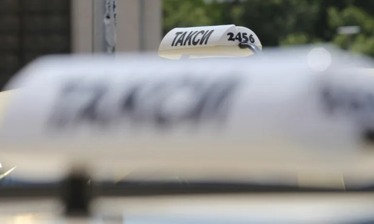 Автобуси и таксита на протест, спират да ни возят за ден - Tribune.bg