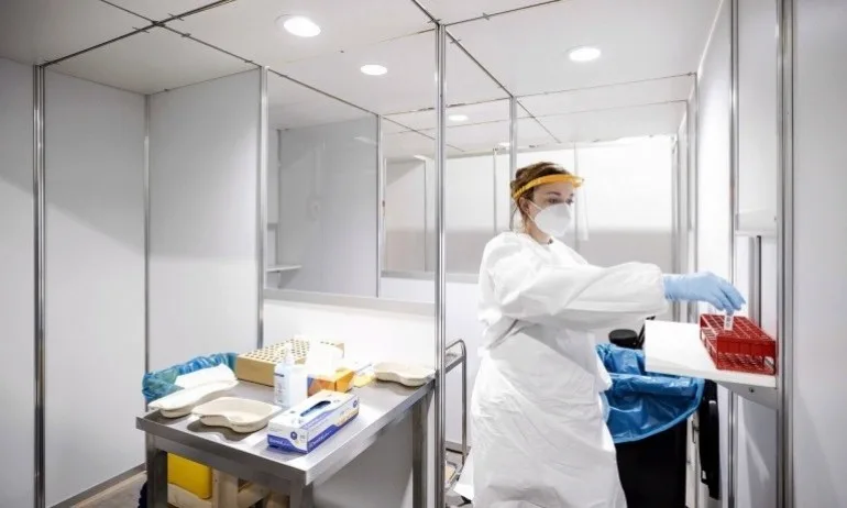 COVID-19 у нас: 166 починали, 8327 се лекуват в болници - Tribune.bg