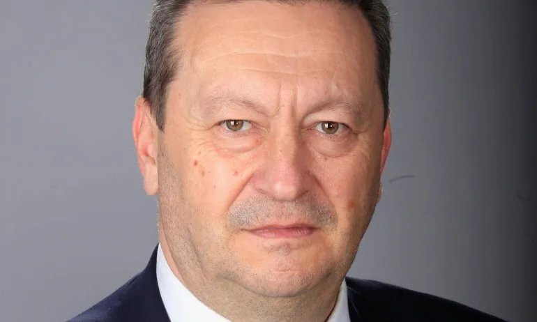 Ерменков призовава: Малко време остана за проява на разум. Да видим кой го притежава - Tribune.bg