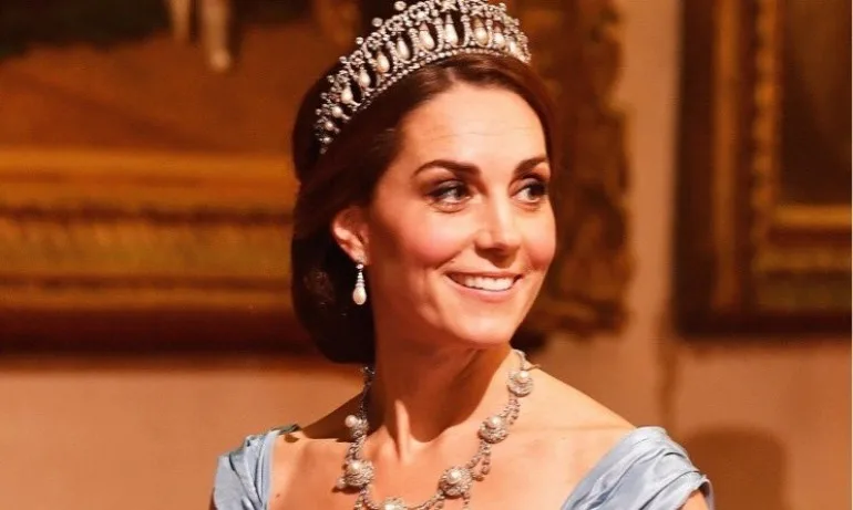 Като в приказките – херцогиня Катрин се облече като истинска принцеса (ГАЛЕРИЯ) - Tribune.bg