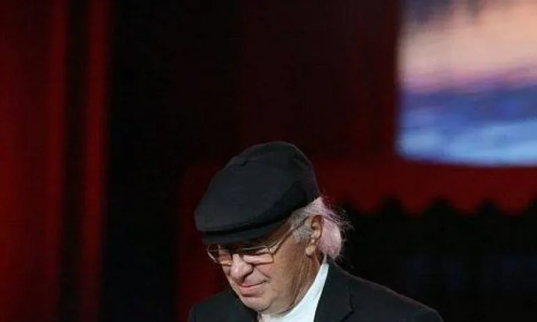 Стефан Диомов с COVID-19 в УМБАЛ-Бургас - Tribune.bg