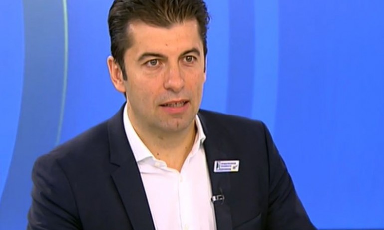 Калина Андролова за Кирил Петков: Да завлечеш нацията ни с празни надежди не е кой знае какво изкуство... - Tribune.bg