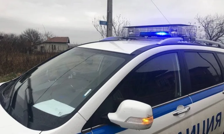 Две деца на 13 и 11 години се удавиха в бургаско езеро - Tribune.bg