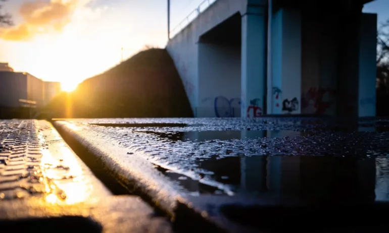 Валежите спират, повече слънце в неделя - Tribune.bg