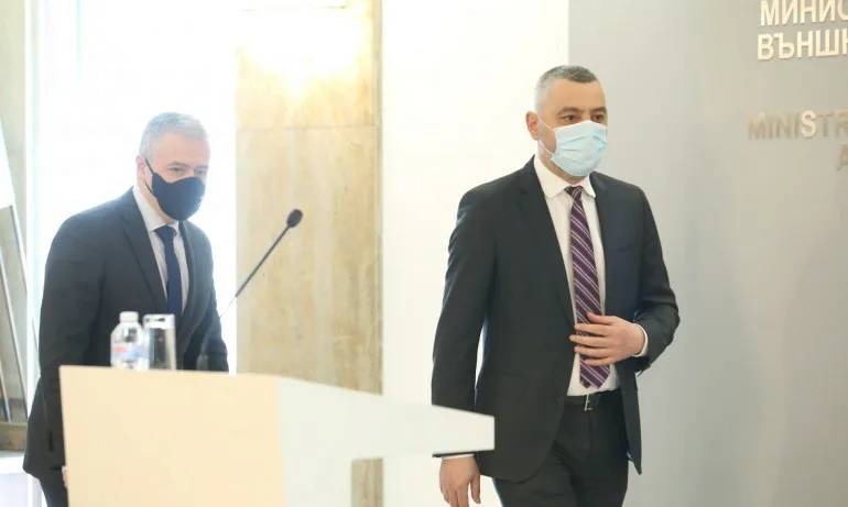 МВнР отрече да е имало странни разговори с ЦИК за подготовката на изборите зад граница - Tribune.bg