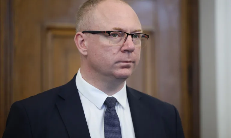 Евродепутат от Възраждане обяви Шенген в този му вид за мъртъв - Tribune.bg