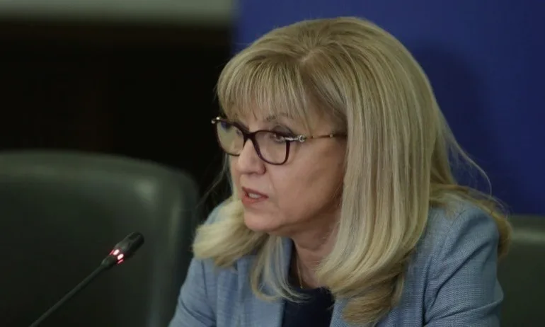 Петя Аврамова: Локдаун не е удачно решение в настоящата обстановка - Tribune.bg