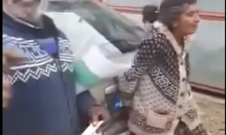 Клип се превърна в хит: Ромка брани регистрационния номер на колата си (ВИДЕО) - Tribune.bg