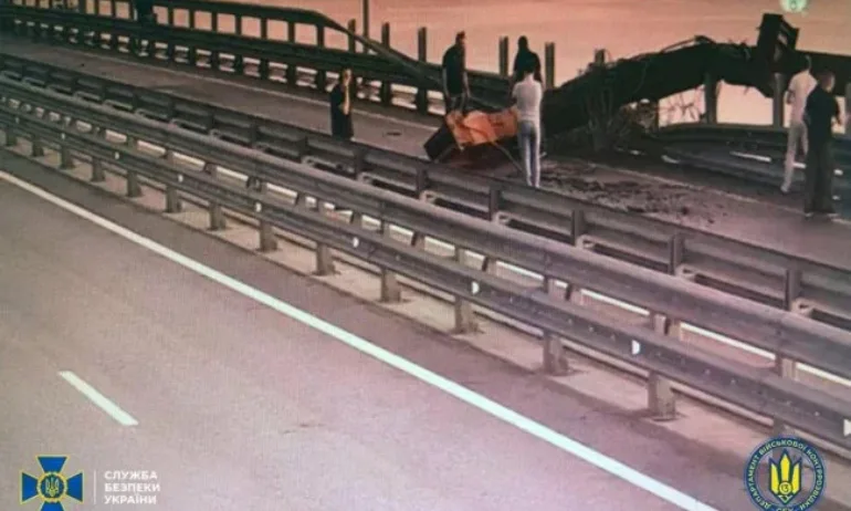 Украйна е атакувала пътния и железопътния мост, който свързва Русия и Крим - Tribune.bg