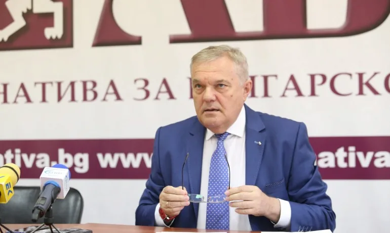 Румен Петков: Неприлична е заявката на Слави Трифонов да прави правителство сам - Tribune.bg